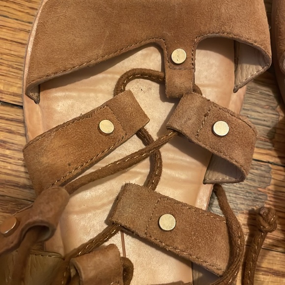 Dolce Vita brown suede lace up sandals size 6.5 - Picture 5 of 8